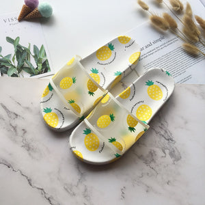 2020 New Sandals Girls Slippers Cute Fashion Foreign Trade Word Drag Peach Slippers Wear Thick Bottom Non-slip PVC Slippers Kids