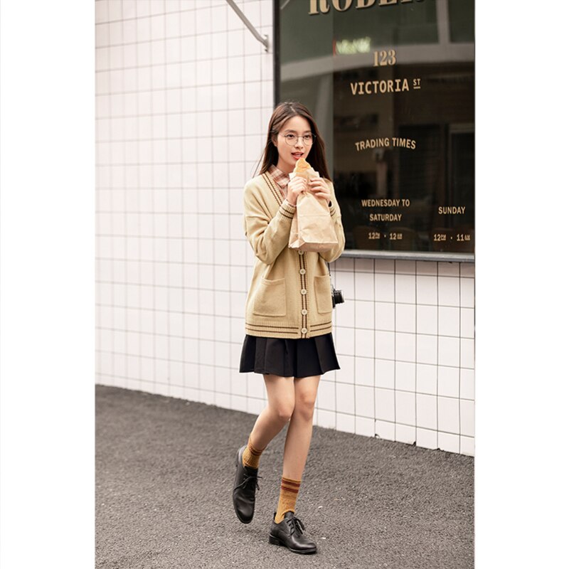 INMAN 2020 Autumn Winter New Arrival Deep V-stripe Rib Pocket Long Sleeve Knit literature Cardigan Sweater