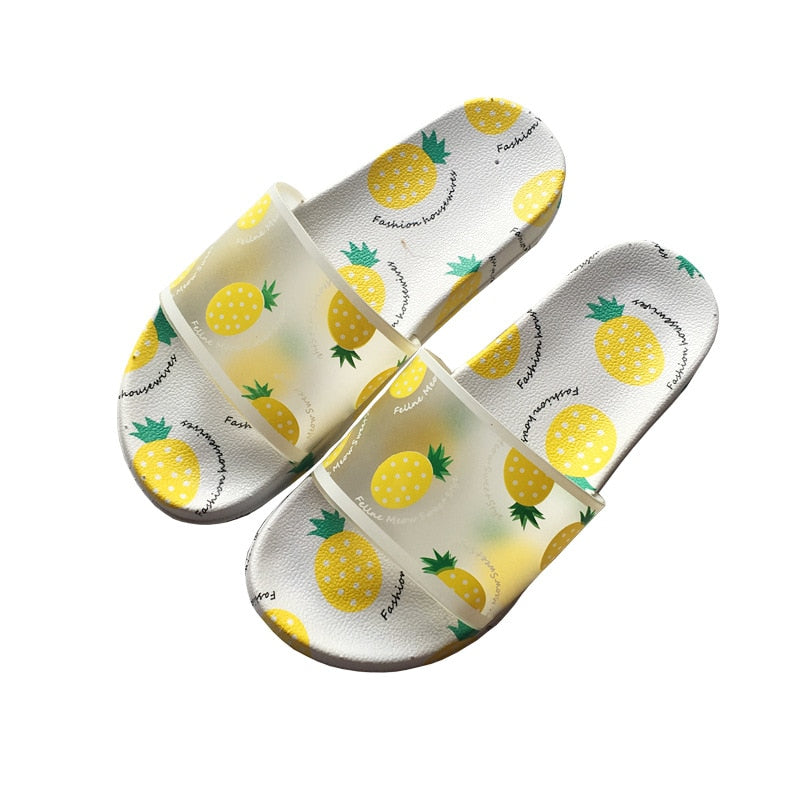 2020 New Sandals Girls Slippers Cute Fashion Foreign Trade Word Drag Peach Slippers Wear Thick Bottom Non-slip PVC Slippers Kids