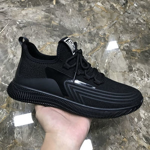 New Men's lightweight running shoes summer ultra-light breathable sneakers Zapatos De Mujer walking shoes boys sneakers