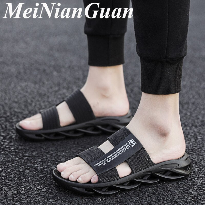 Summer Men Shoes Male Home Indoor Bathroom Slippers Lightweight Men's Slippers Teenager Black Beach Sandals Comfort Man Shoe L13