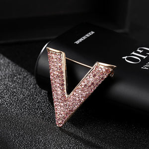 Fashion Temperament V Letter Brooches Full Rhinestone Upscale Lady Pin Party Dress Woman Brooch