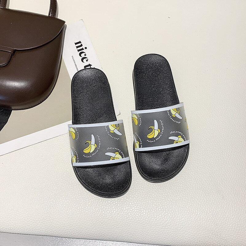 2020 New Sandals Girls Slippers Cute Fashion Foreign Trade Word Drag Peach Slippers Wear Thick Bottom Non-slip PVC Slippers Kids