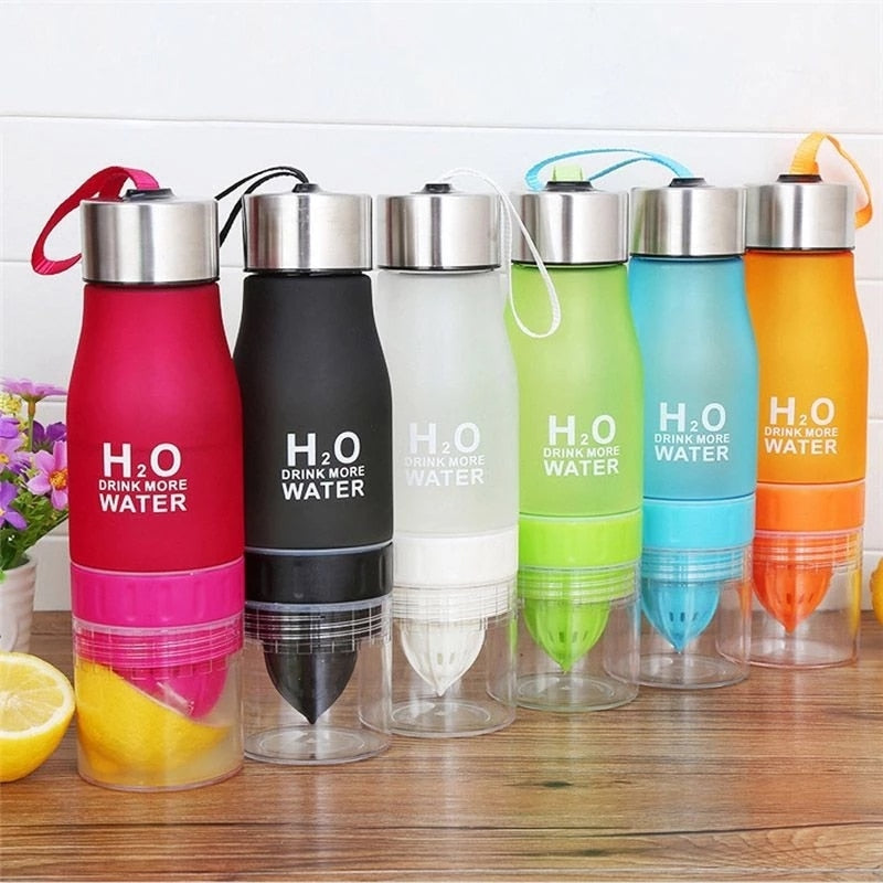 New Xmas Gift 650ml Water Bottle Plastic Fruit Infusion Bottle Infuser Drink Outdoor Sports Juice lemon Portable Kettle