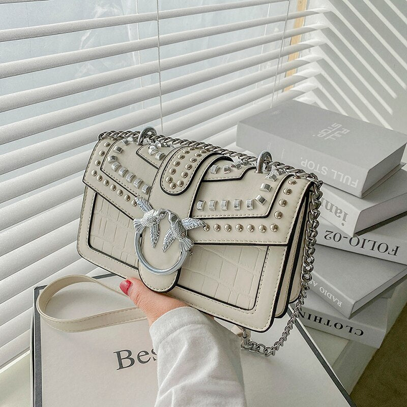 Swallow Sequined Crossbody Bag for Women 2020 New Fashion Rivet Shoulder Chain Bags Lady Purses and Handbags Wallet on Chain Cc