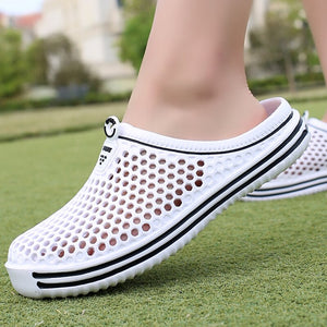 POLALI 2020 New Arrival Men's Clogs Summer Shoes Men Slippers Breathable Non-slip Mules Male Garden Shoes Casual Beach Sandals