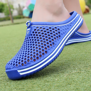 POLALI 2020 New Arrival Men's Clogs Summer Shoes Men Slippers Breathable Non-slip Mules Male Garden Shoes Casual Beach Sandals