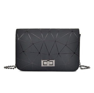 Yogodlns New Fashion Diamond Chain Black Purse Women Shoulder Bag Plaid Lady Mini Crossbody Bag PU Leather Lock Flap Handbag