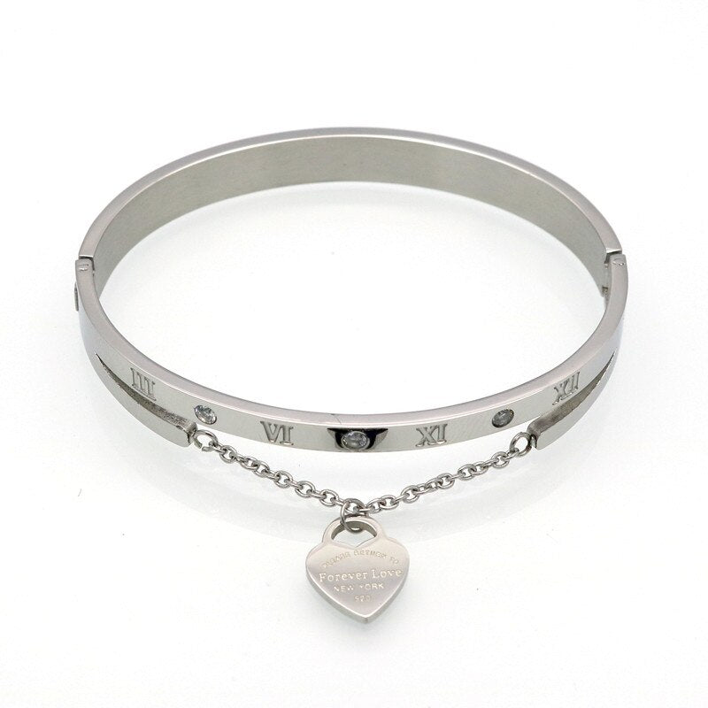 Design Luxury Brand Bracelet Women Hanging Heart Label Forever Love Pulseira Titanium steel Bangle & Bracelets For Women Jewelry