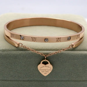 Design Luxury Brand Bracelet Women Hanging Heart Label Forever Love Pulseira Titanium steel Bangle & Bracelets For Women Jewelry