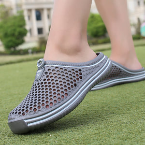 POLALI 2020 New Arrival Men's Clogs Summer Shoes Men Slippers Breathable Non-slip Mules Male Garden Shoes Casual Beach Sandals