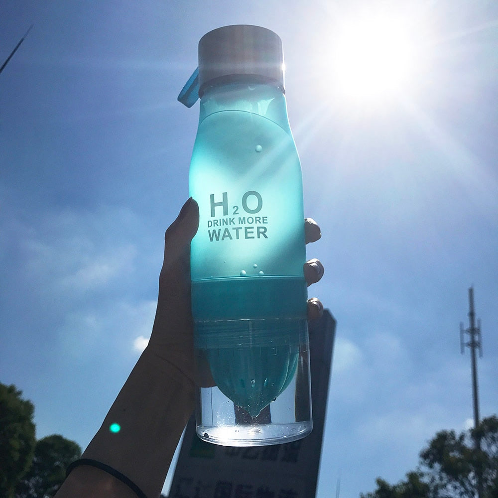 New Xmas Gift 650ml Water Bottle Plastic Fruit Infusion Bottle Infuser Drink Outdoor Sports Juice lemon Portable Kettle