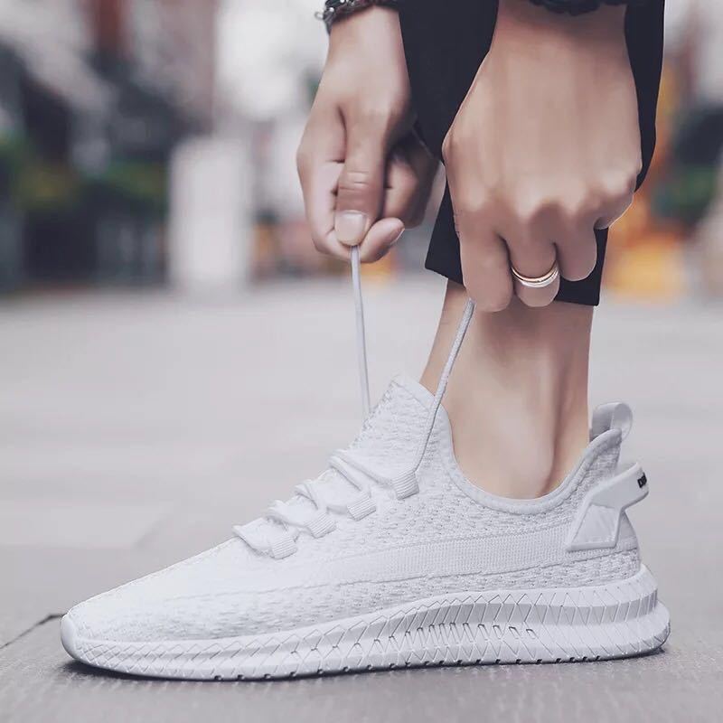 New Men's lightweight running shoes summer ultra-light breathable sneakers Zapatos De Mujer walking shoes boys sneakers