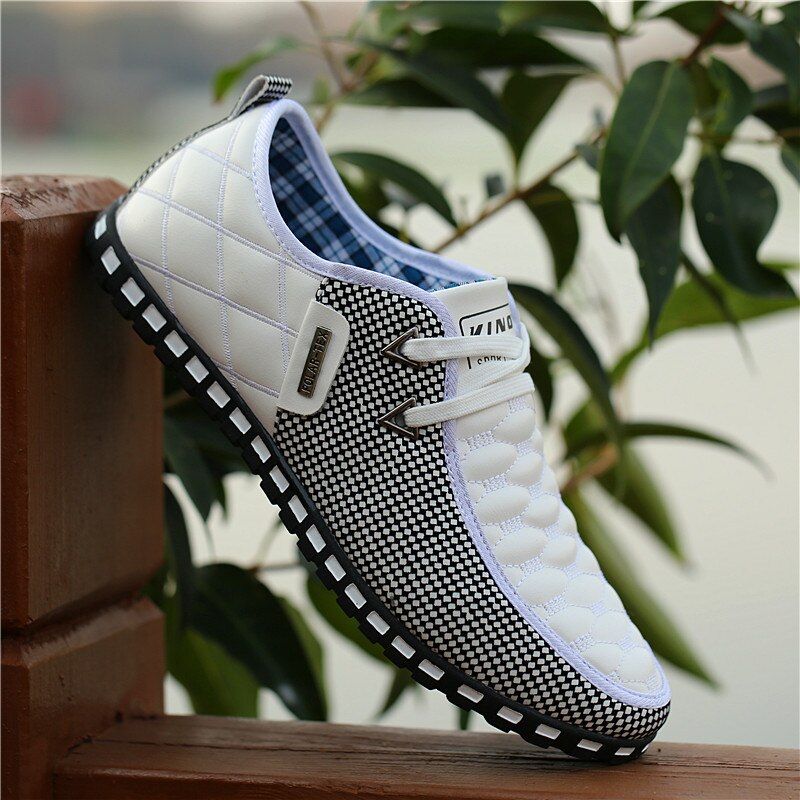 Men Leather Shoes Autumn Men's Casual Shoes Breathable Light Weight White Sneakers Driving Shoes Pointed Toe Business Men Shoes