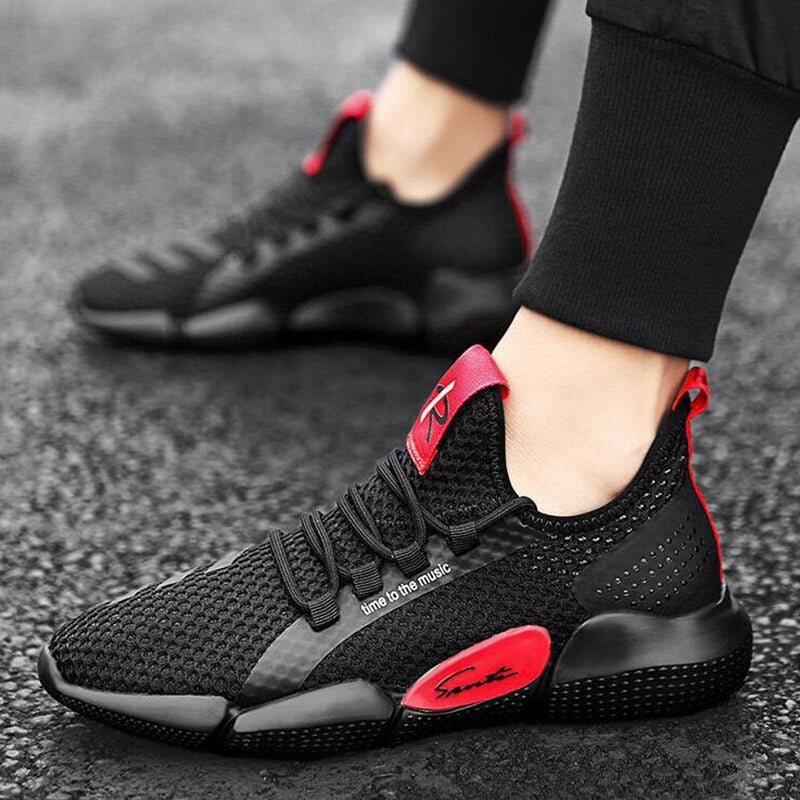 New Men's lightweight running shoes summer ultra-light breathable sneakers Zapatos De Mujer walking shoes boys sneakers