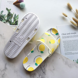 2020 New Sandals Girls Slippers Cute Fashion Foreign Trade Word Drag Peach Slippers Wear Thick Bottom Non-slip PVC Slippers Kids