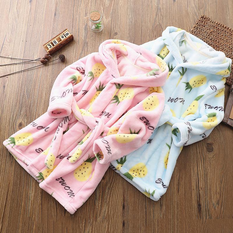 Flannel Thick Lovely Baby Girls Cartoon Hooded Bathrobe Child Toddler Bathing Towel Robe Cute Winter Baby Clothing Sleepwear