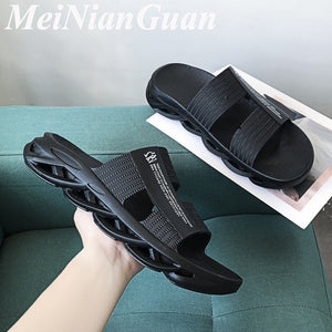 Summer Men Shoes Male Home Indoor Bathroom Slippers Lightweight Men's Slippers Teenager Black Beach Sandals Comfort Man Shoe L13