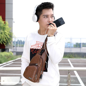 Travel Men&#39;s Crossbody Bags USB Chest Bag Designer Messenger Bag Leather Shoulder Bags Diagonal Package New Back Pack